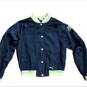 Puma jacket size XS stylish, sporty, comfortable, retro look, vintage